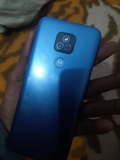 Motorola g play 2021 ladies hand use