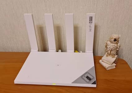 Huawei AX3 WiFi 6 Router – Dual Band, High Speed, Like New