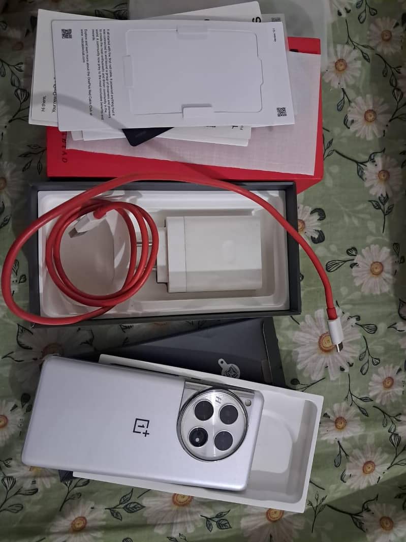 white OnePlus 12 4