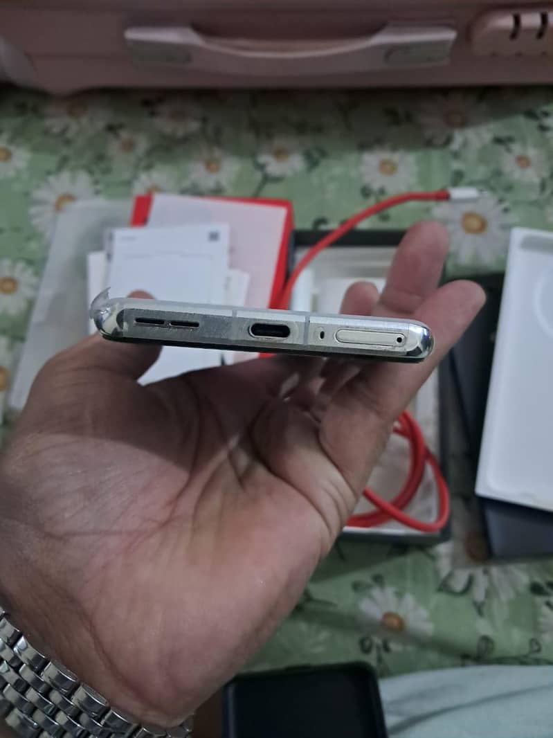 white OnePlus 12 5