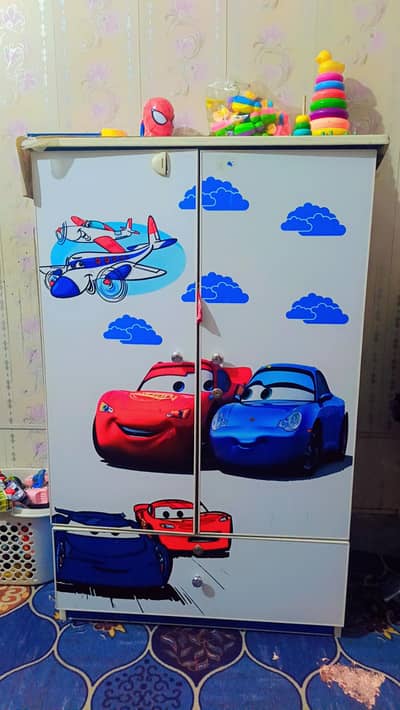 Kids bed Almari & drawers set