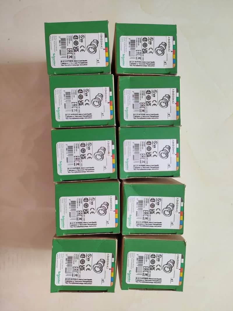 XB4BS8442. RED push button 1