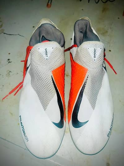 football shoes 