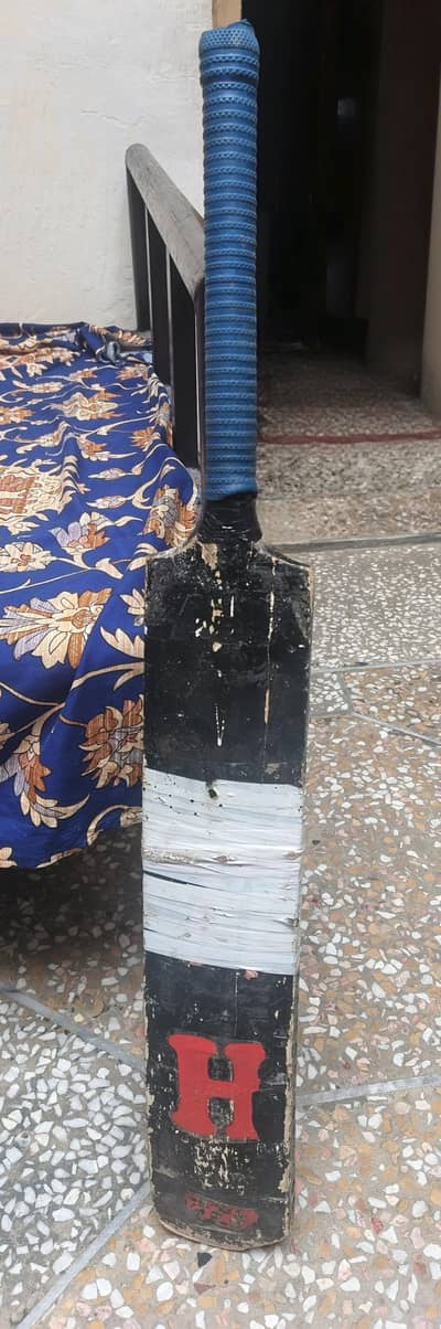 Cricket bat for Sale 1000 price