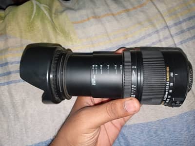 Sigma Zoom 18-250mm All-Rounder Lens – Mint Condition 10/10