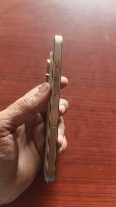 iphone 16 pro jv 128gb with box