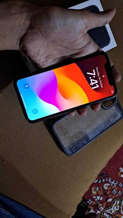 iPhone 11 | 64GB | 93% Plus Healths | JV | Sim time Wala with Box