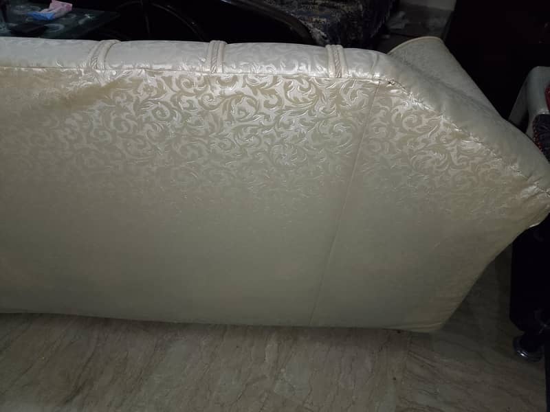 3 Seater Sofa 11
