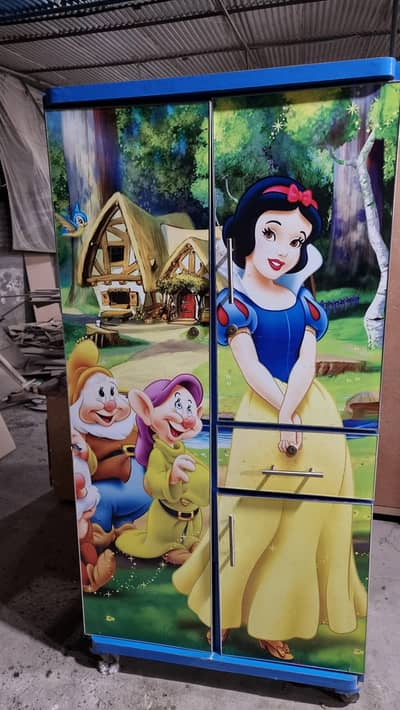 VIP cabinets New condition