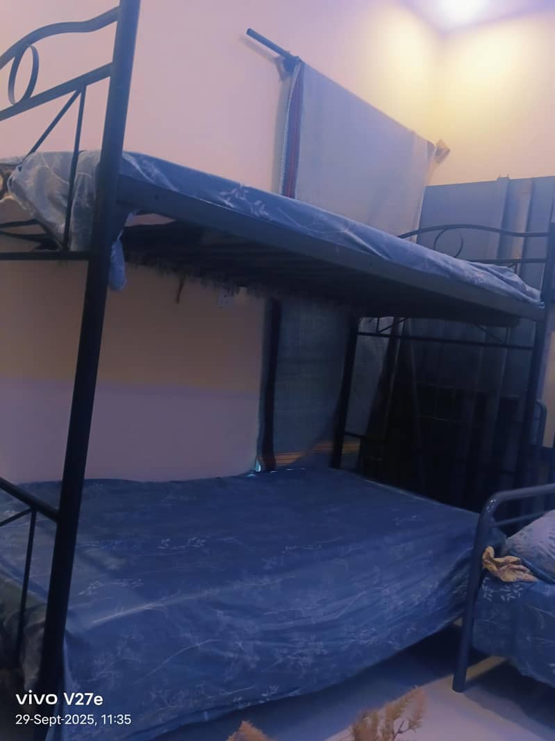 imported solid bunk bed without matteres 3