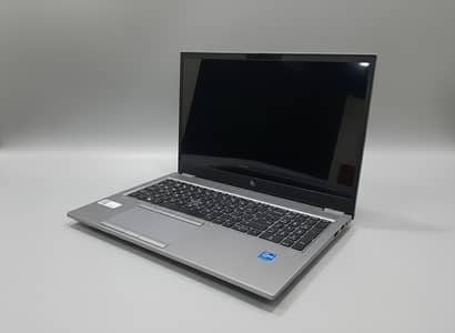 zbook 15.6" G8 11 gen i7
