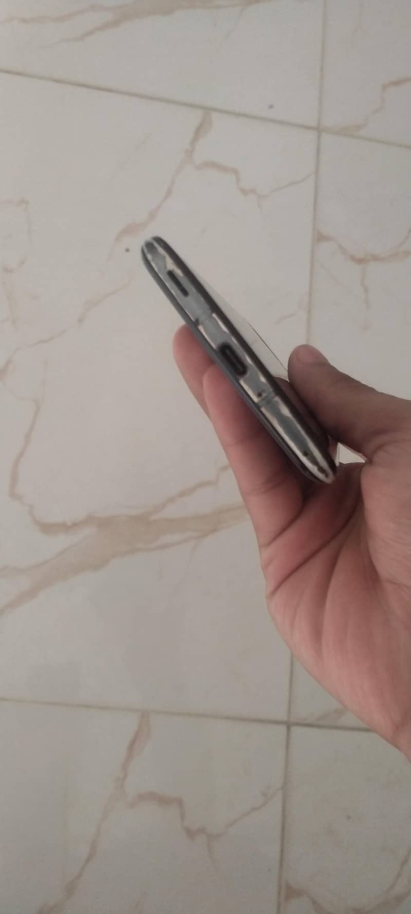 Sharp Aquos Zero 2 7