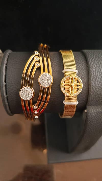 STYLISH ELEGANT BRACELETS