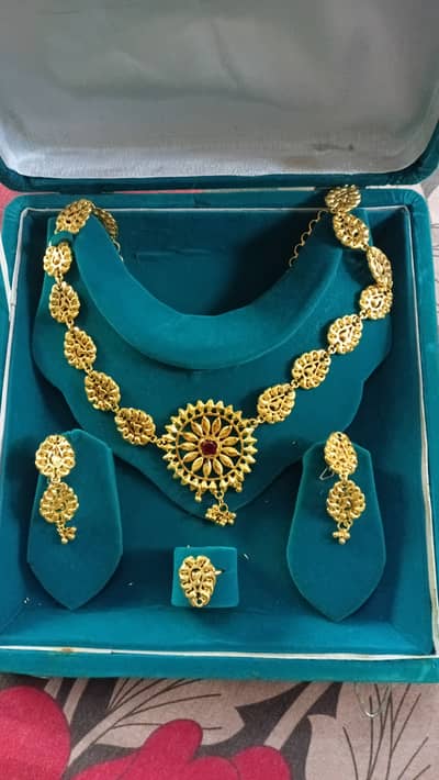 Elegant imported gold-plated jewellery set with premium finishing