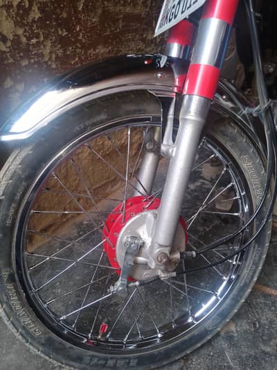 bike for sale Whatsapp number per rabta Ker lo 03700584039