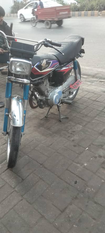 honda 125  18 modal