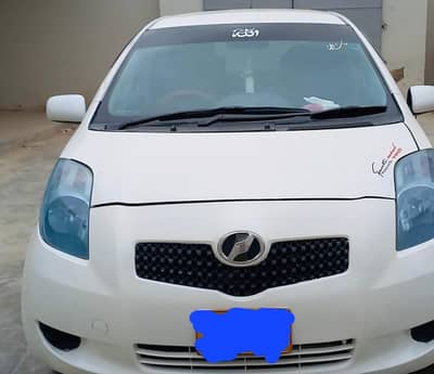 toyota vitz model 2005 reg 2008 1.3 convert karachi number hai. phone 0