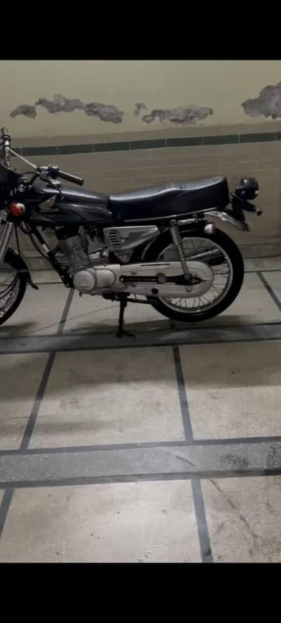 I m selling my honda 125 in very good condition