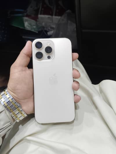 iphone 16 pro max 93 bettry health 10/10