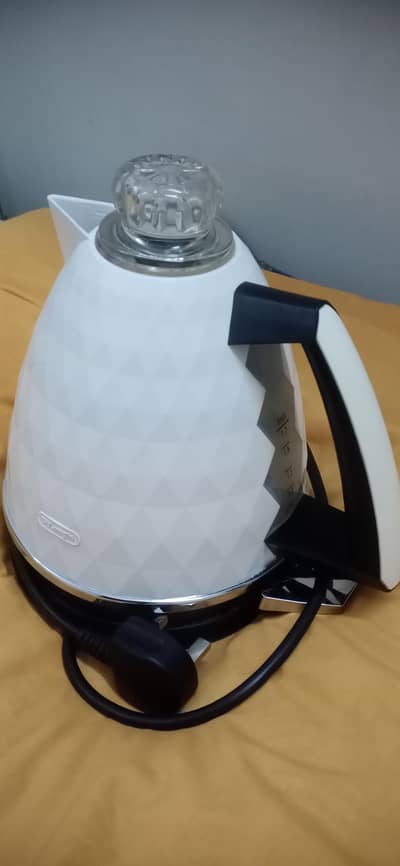 Delonghi Electric Kettle