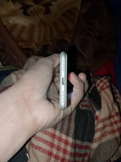 apple barand iPhone 7 ram 256