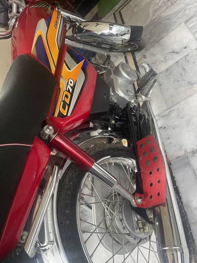 HONDA CD70 25 like new