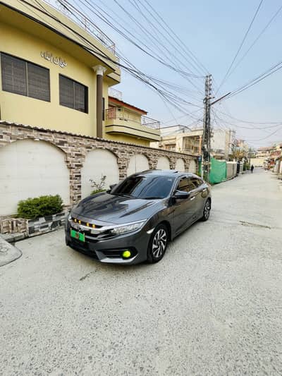 Honda civic oriel 1.8 Ug