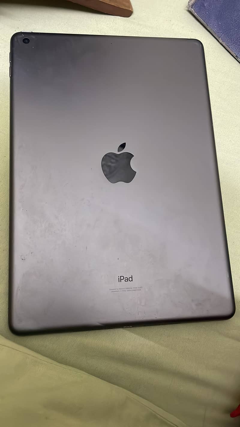 ipad 9 (64)GB 3