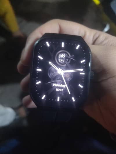 Watch hai mobile wali  bilkul new hai