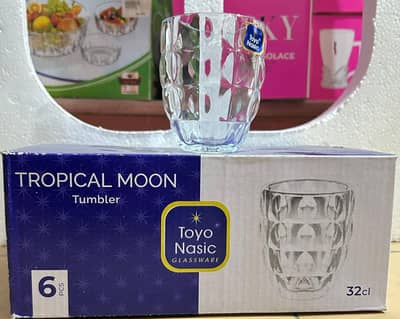 Tropical moon glass