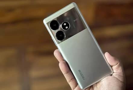realme gt 6