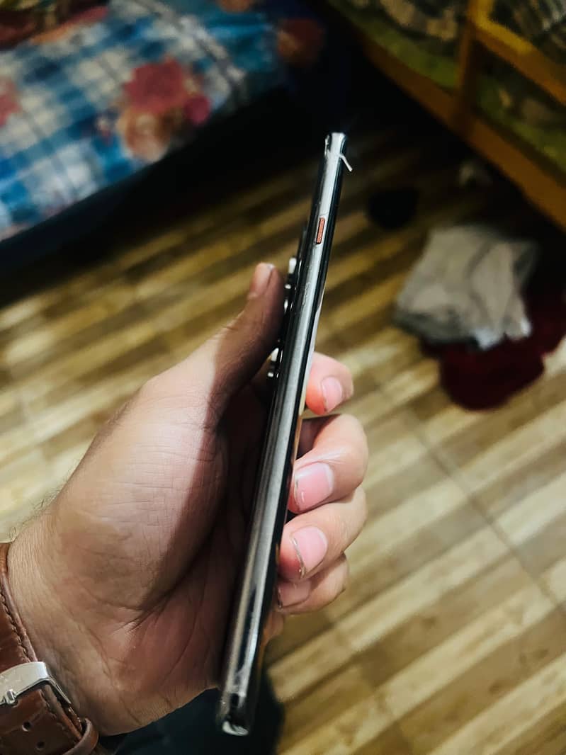 Techno Camon 40 pro 2
