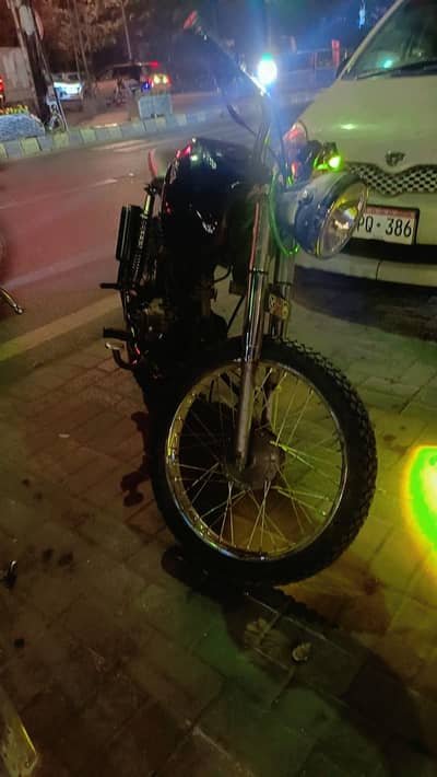 Cafe Racer, Scrambler. Modification @ichradrives