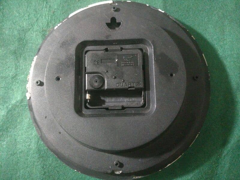 Awesome 2 Wall Clocks Deal 5