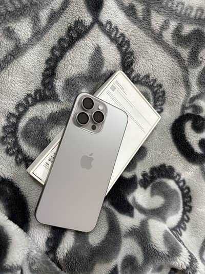 iPhone 15 pro max 256GB