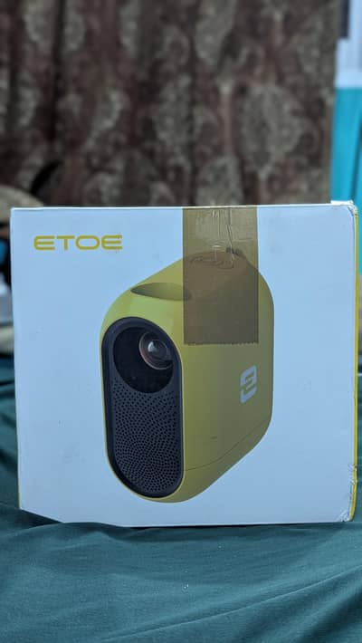 ETOE Protable Mini Projector (German Technology) - Brand New