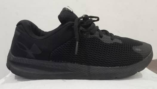 UNDER ARMOUR Charged Persuit