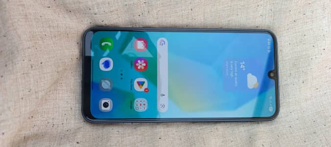 Only 4month used . 8/256 gb Very good device for camera and pubg