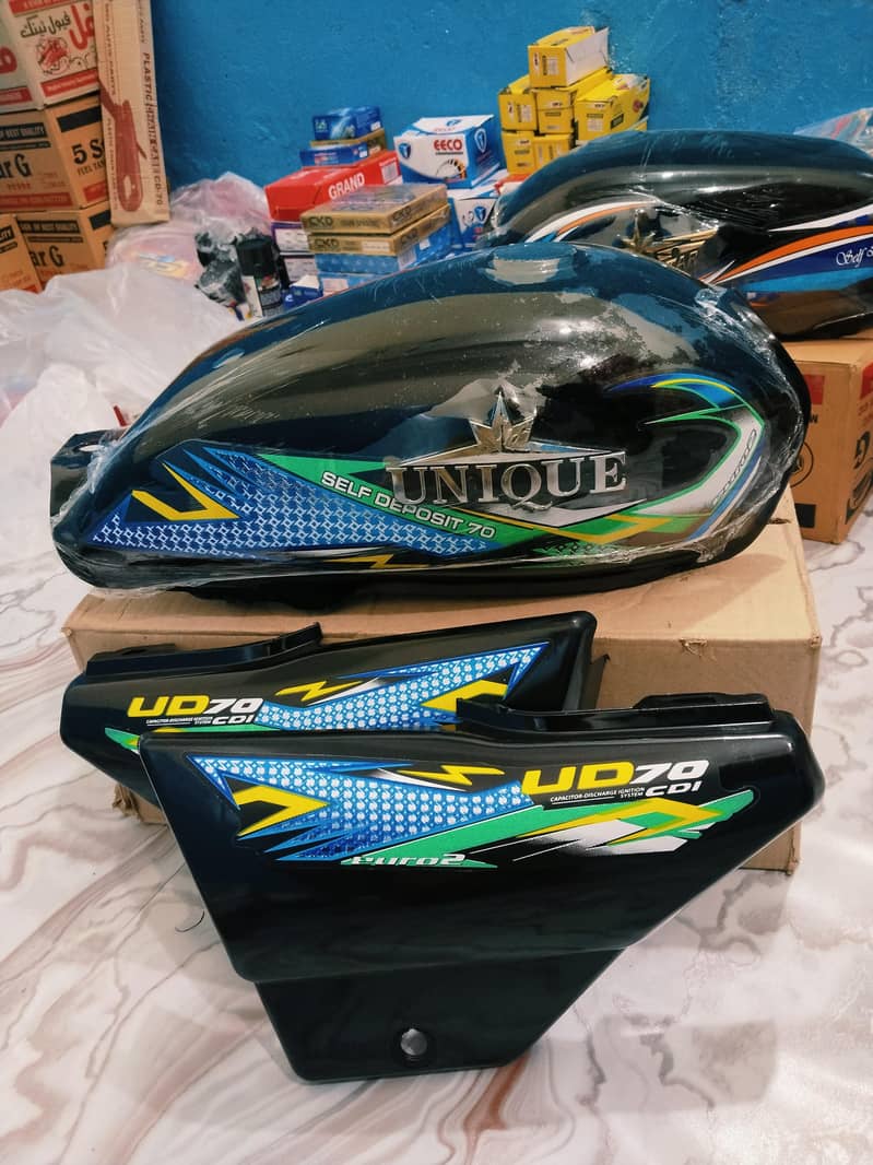 بائک پارٹس اویلیبل بہت ہی مناسب قیمت میں ون پیس بھی ملے گا 3