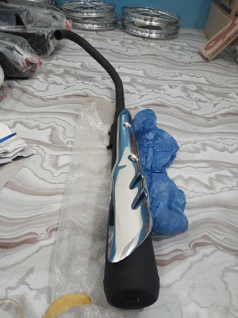 بائک پارٹس اویلیبل بہت ہی مناسب قیمت میں ون پیس بھی ملے گا 10