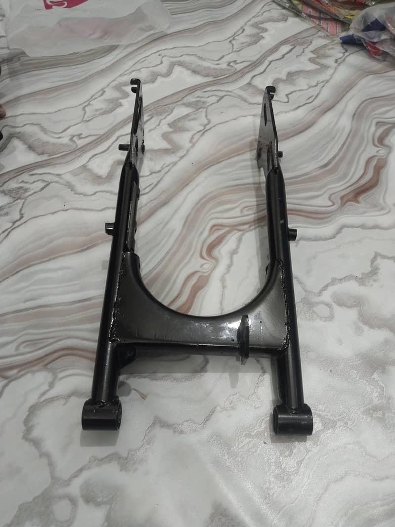 بائک پارٹس اویلیبل بہت ہی مناسب قیمت میں ون پیس بھی ملے گا 17