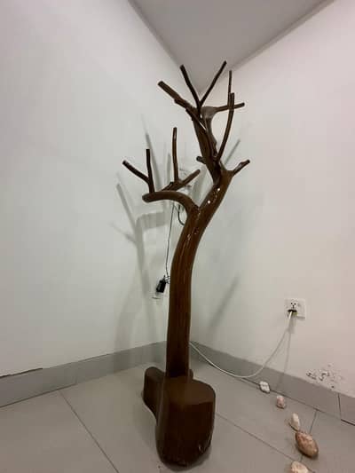 Natural wood craft, antiques, home decore.