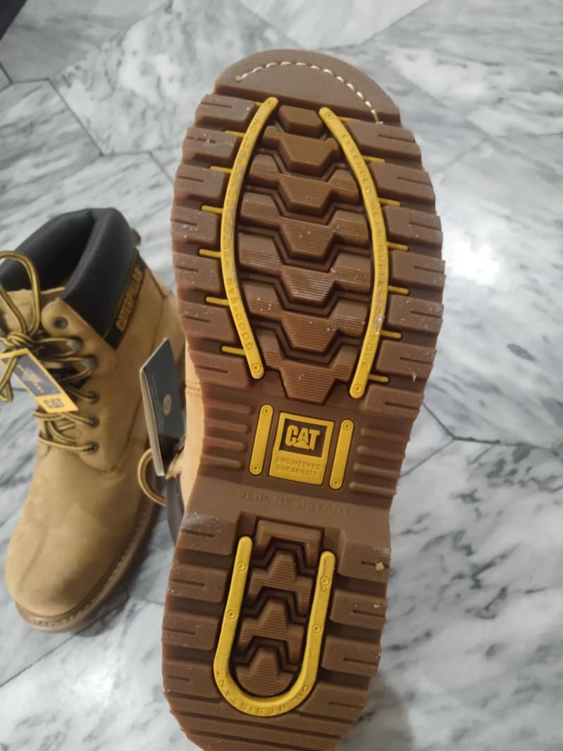 catterpillar shoes 0