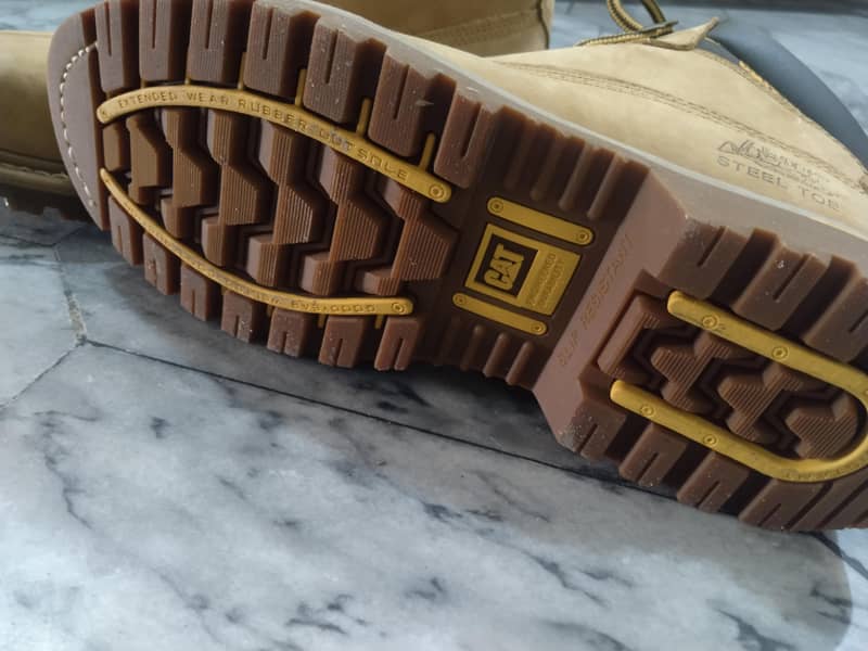 catterpillar shoes 4