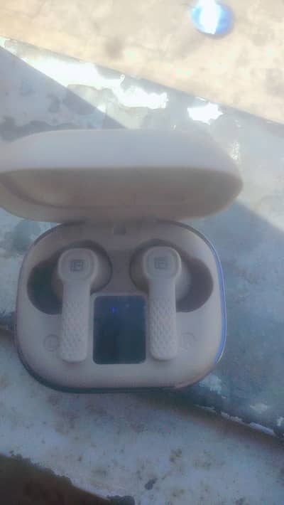 Faster Tronix Airbuds