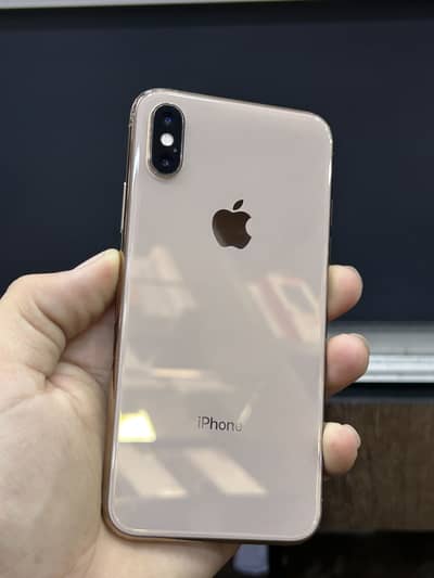 Contact me on WhatsApp 03422059982