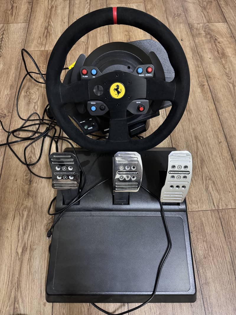 Thrustmaster T300 GT and ferrari available - Controllers - 1109508334