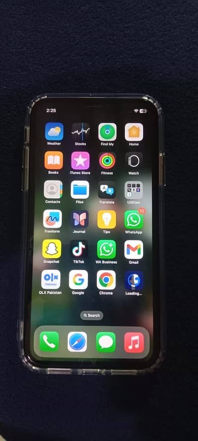 Iphone 11 is for sale 9/10 condition all oky. number 03209839759