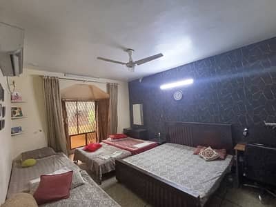 8 Marla House Available In Cavalry Ground For Rent