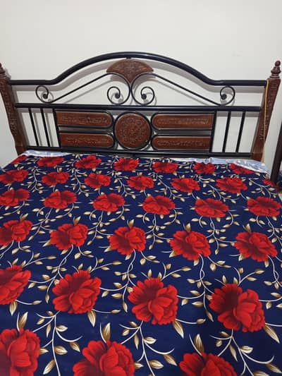 A King size bed like new